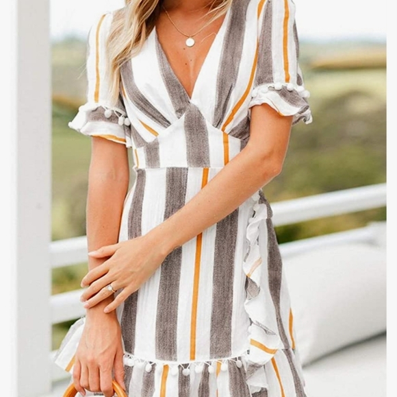 Simplee Women Deep V Neck Dress - Picture 2 of 4